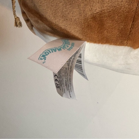 SQUISHMALLOWS Regina Corgie Brown and Cream Puffry Backpack Adjustable Straps - Picture 9 of 10